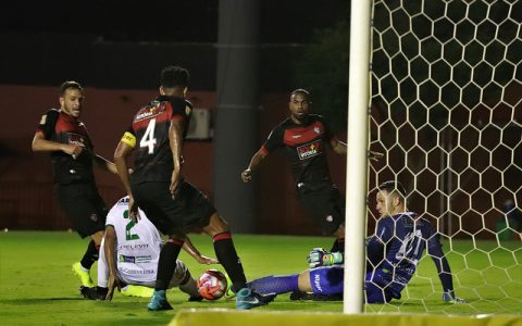 Imagem do post Vitória vence na estreia no Baianão