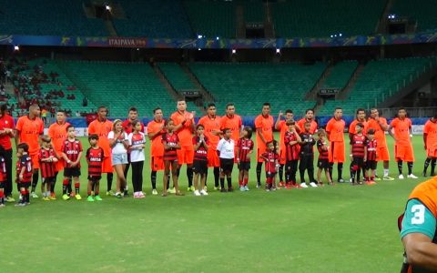 Imagem do post Vitória contrata jogadores do Paraná