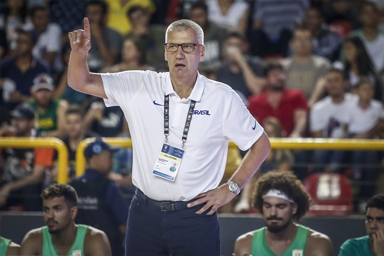 Petrović anuncia  convocados para as finais das Eliminatórias para a Copa do Mundo