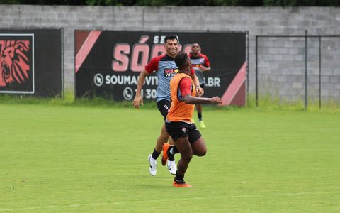 Imagem do post Chamusca relaciona 20 jogadores para partida contra o Bahia de Feira