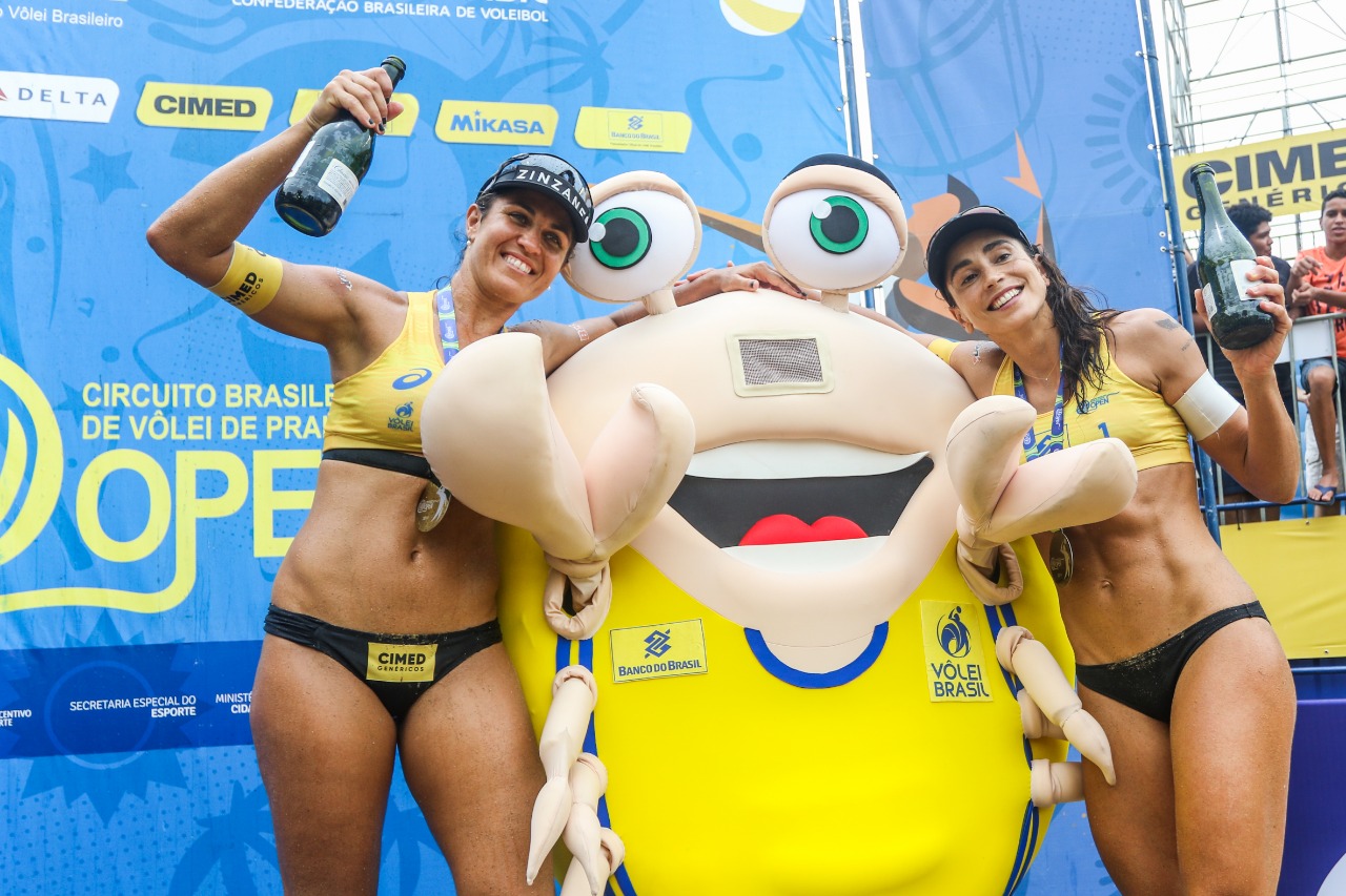 Carol Solberg e Maria Elisa conquistam o bicampeonato em Fortaleza