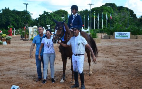 Imagem do post O cavaleiro pernambucano, João Marcelo Monte Santo, foi o campeão do GP da Taça Bahia de Hipismo