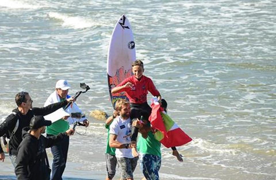 Santa Catarina vence e divide com paulistas liderança do CBSurf Júnior Tour 2019