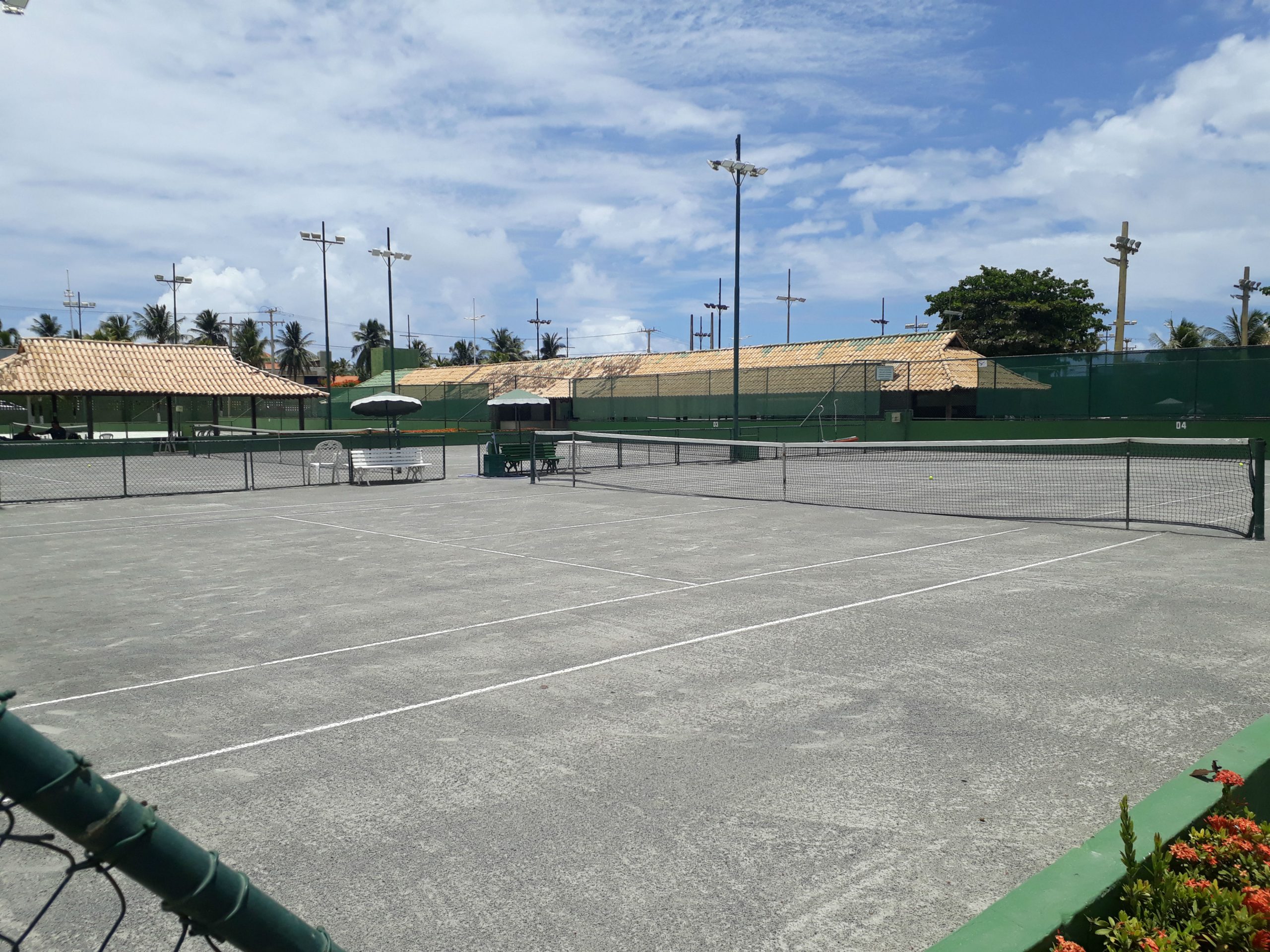 357 atletas de quatro estados disputam o V Salvador Open de Tênis