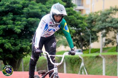 Imagem do post Paola Reis inicia período treinos pelo índice Olímpico de BMX