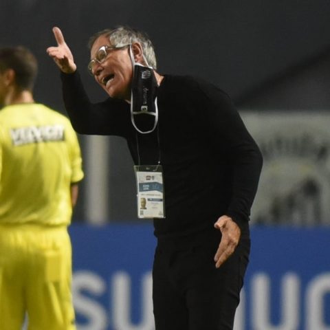Imagem do post Técnico do Santos pede demissão