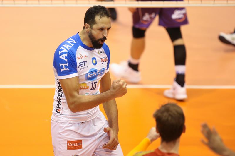 Minas Tênis Clube e EMS Taubaté Funvic abrem playoff com vitória