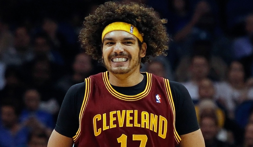 Varejão assina com o Cavaliers para a reta final da temporada regular da NBA