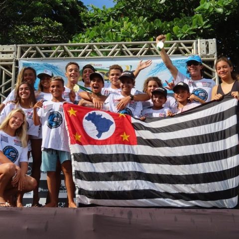Imagem do post Seleção Paulista é tricampeã por equipes e leva o 14º título por estados no CBSurf Junior 2021