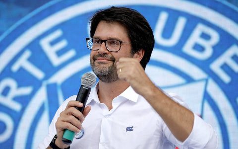 Imagem do post Após rebaixamento, Bahia demite diretores