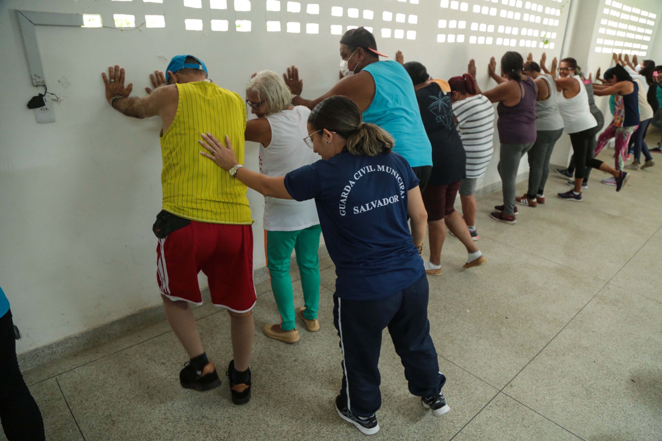 Projeto da Guarda Municipal promove atividades físicas com idosos de Salvador