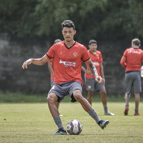 Imagem do post Matheus Moraes é emprestado ao Yokohama FC, do Japão