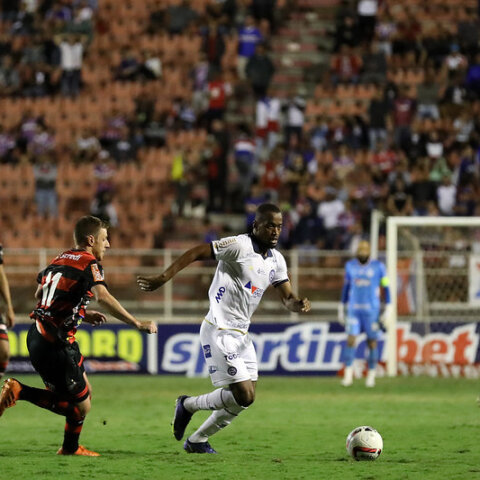 Imagem do post Adversário do Bahia nesta sexta (12) tem a segunda melhor campanha do returno da Série B