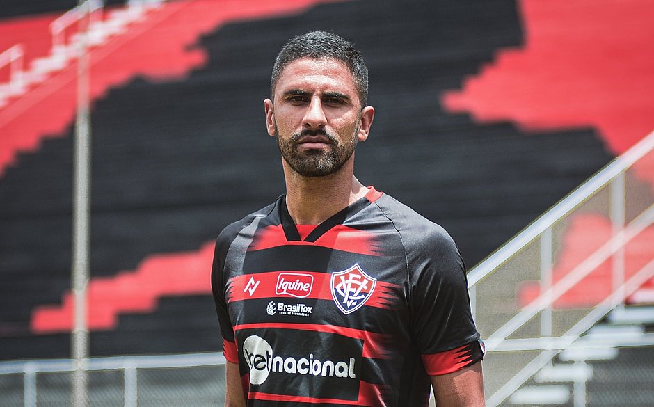 “Estou muito feliz”, diz Trelléz sobre momento no Vitória