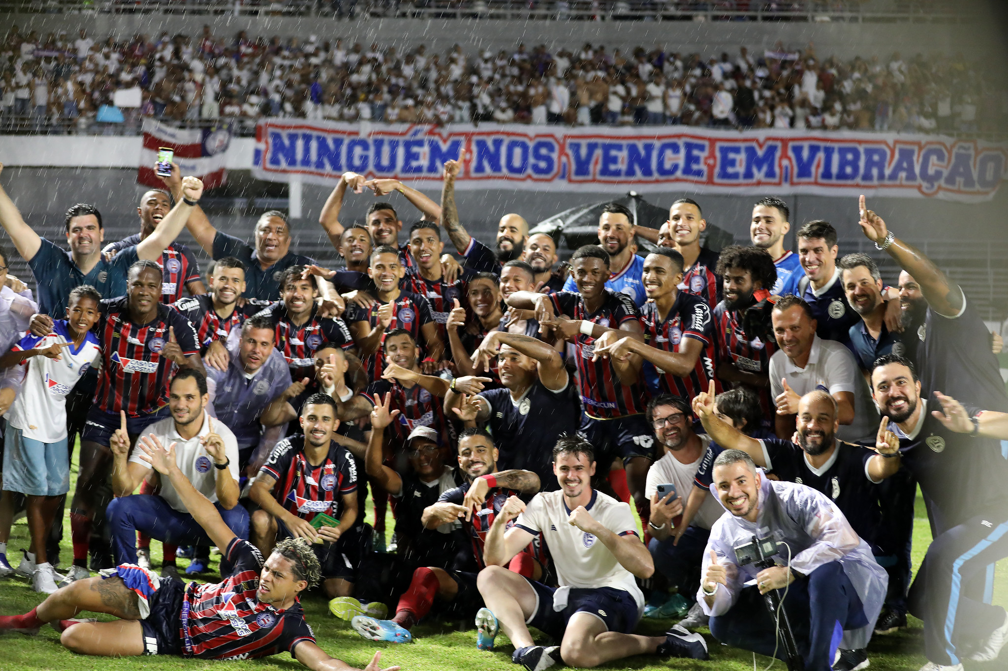 Tricolor vence o CRB e confirma acesso pra Série A