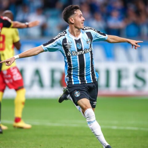 Imagem do post Grêmio encerra Série B com vitória sobre o Brusque