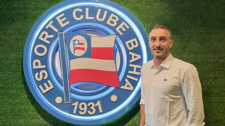 Carlos Santoro assume futebol tricolor