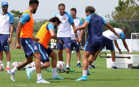 Imagem do post O elenco do Bahia ao trabalho com bola
