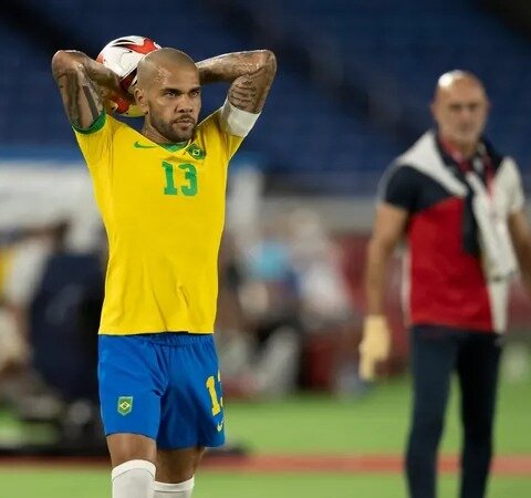 Imagem do post Daniel Alves é detido na Espanha após denúncia de assédio sexual