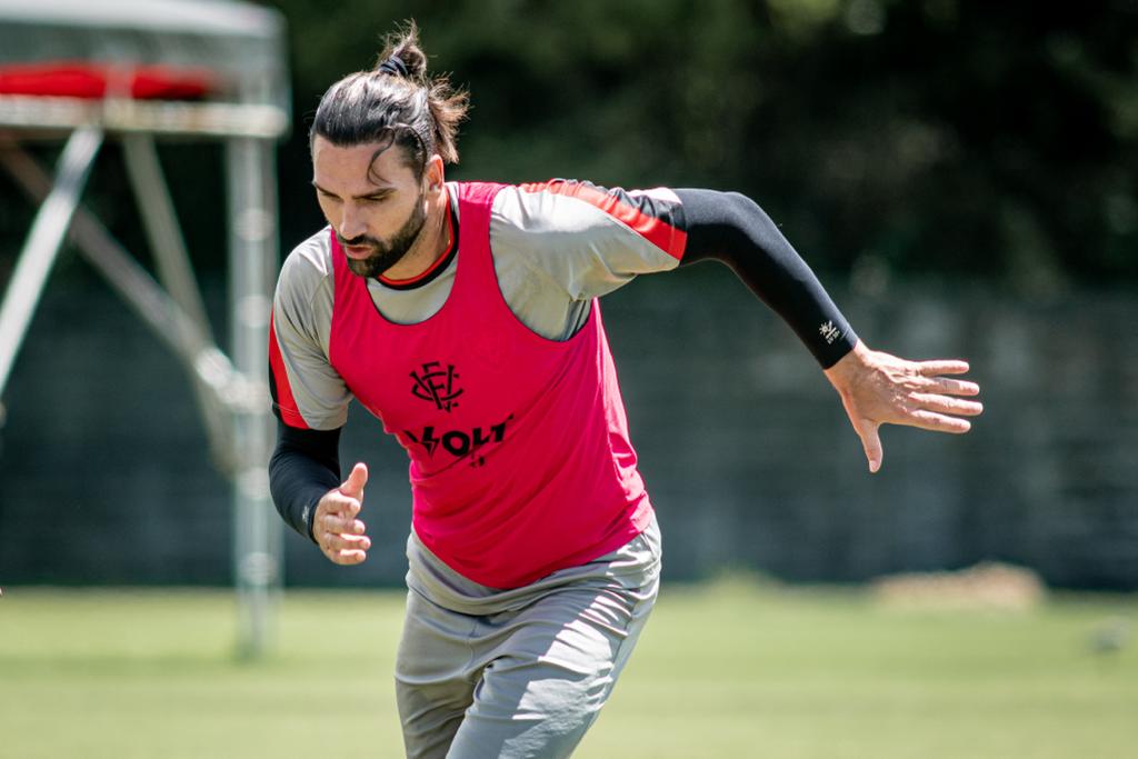 Vitória retorna aos treinamentos visando mais um duelo pelo Baianão