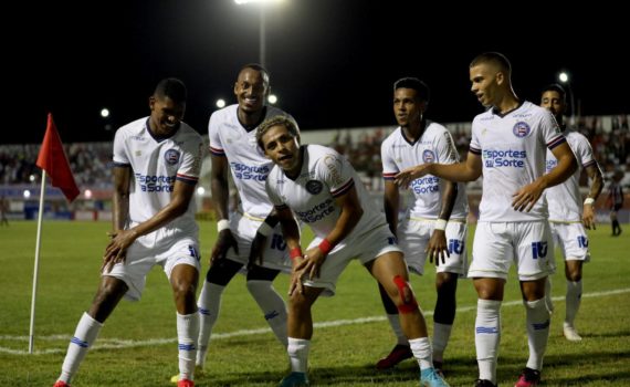 Com gols de Jacaré e Kayky, Bahia vence a 1ª na Lampions