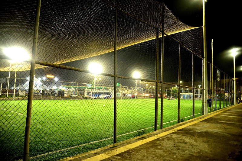 <strong>Projetores utilizados no Carnaval vão iluminar campos e quadras da capital</strong>