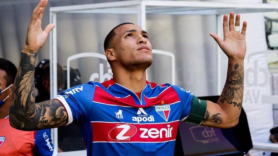 Saiba detalhes da negociação entre Bahia e o zagueiro Tite; Fortaleza pede valor milionário