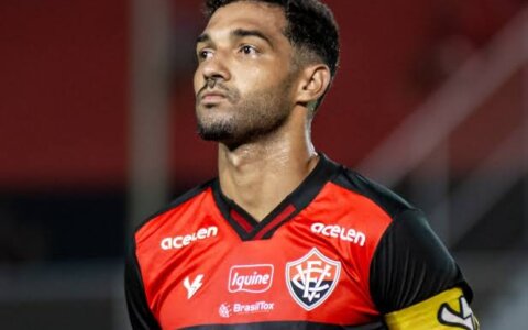 Imagem do post Deus Me Livre Não Ser Vitória: ex-jogador registra frase da torcida