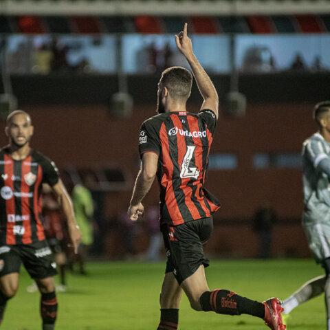 Imagem do post Vitória tem melhor ataque da Série B; time é líder isolado da competição