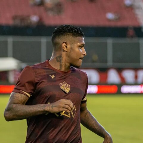 Imagem do post Rodrigo Andrade é desfalque no Vitória e Léo Condé fala sobre opções