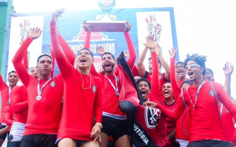 Imagem do post REMO: VITÓRIA VENCE SEGUNDA REGATA NA PRAIA DA RIBEIRA