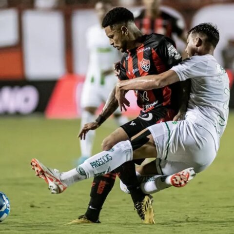 Imagem do post VITÓRIA EMPATA SEM GOLS COM BARRADÃO LOTADO E MANTÉM A LIDERANÇA NO BRASILEIRO