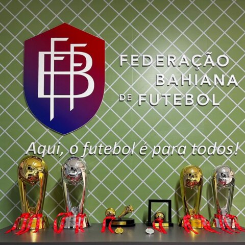 Imagem do post FBF apresenta troféus do Baianão Sub-15 e Sub-17 de 2023