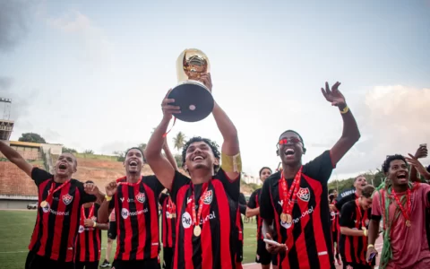 Imagem do post VITÓRIA CONQUISTA BICAMPEONATO SUB-17 AO VENCER O BA-VI COM GOL DE RYAN