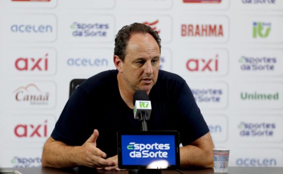 Rogério Ceni analisa triunfo contra o Fluminense