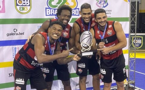 Imagem do post BASQUETE COLOSSAL GANHA MEDALHA DE PRATA NO CAMPEONATO BRASILEIRO 3 X 3