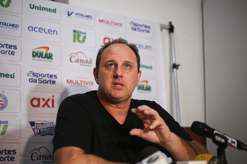 Rogério Ceni avalia partida diante do Caxias e diz que faltou “calma para finalizar o jogo”