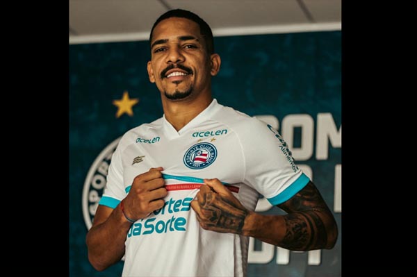 Botafogo procura Gilberto, mas Bahia não abre negociação