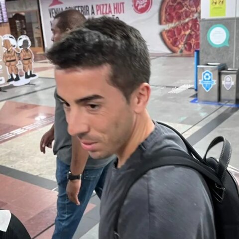 Imagem do post Carlos de Pena chega em Salvador para assinar com o Bahia