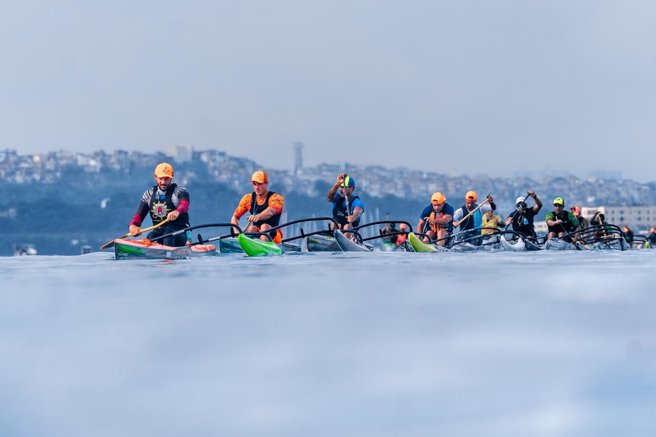 Copa de canoa havaiana vai reunir 150 remadores na Baía de Todos-os-Santos