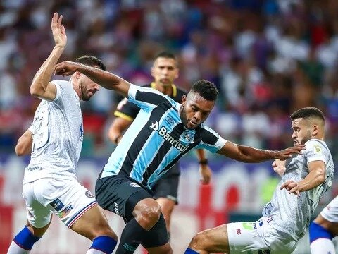 Imagem do post Relembre a última vez que o Bahia venceu o Grêmio na Fonte Nova