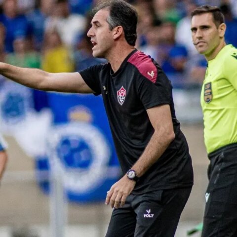 Imagem do post Léo Condé reconhece jogo após derrota para o Cruzeiro