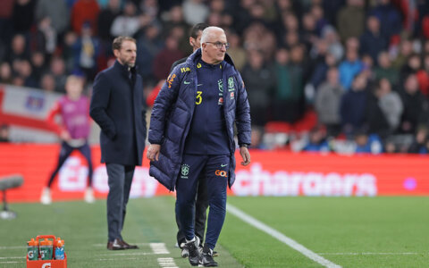 Imagem do post Dorival fala sobre derrota para o Paraguai e vê pior primeiro tempo da Seleção sob seu comando