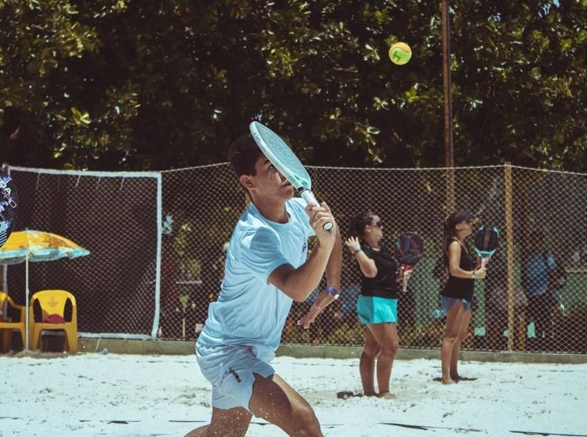 Baianos brigam por títulos no torneio internacional juvenil de Beach Tennis