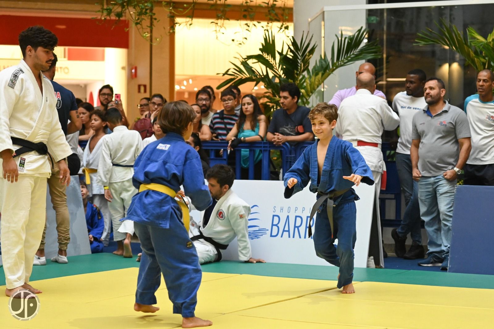 Shopping Barra recebe 2ª etapa do Circuito Kids Judô neste final de semana