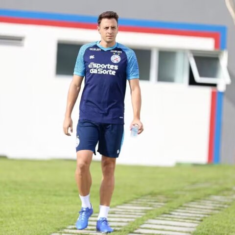 Imagem do post Arias adia apresentação à seleção colombiana e estará a disposição contra o Galo