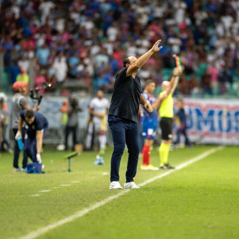Imagem do post Ceni fala em alegria do torcedor com momento do Bahia e cita título brasileiro