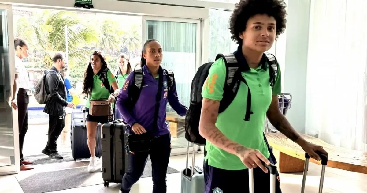 Seleção Feminina chega à Salvador para amistoso contra a Jamaica