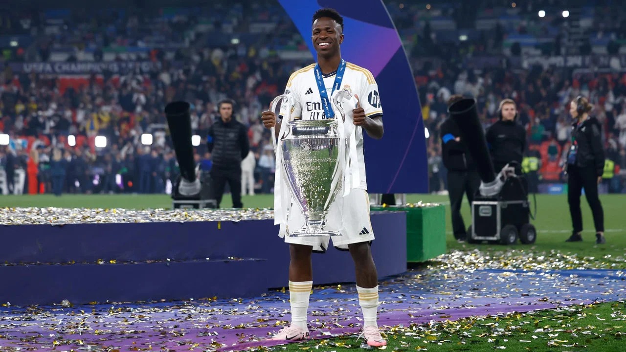 Vini Jr é eleito o melhor jogador da Champions