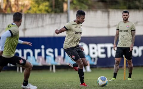 Imagem do post Precisando se afastar do Z-4, Vitória enfrenta o Corinthians no Brasileirão